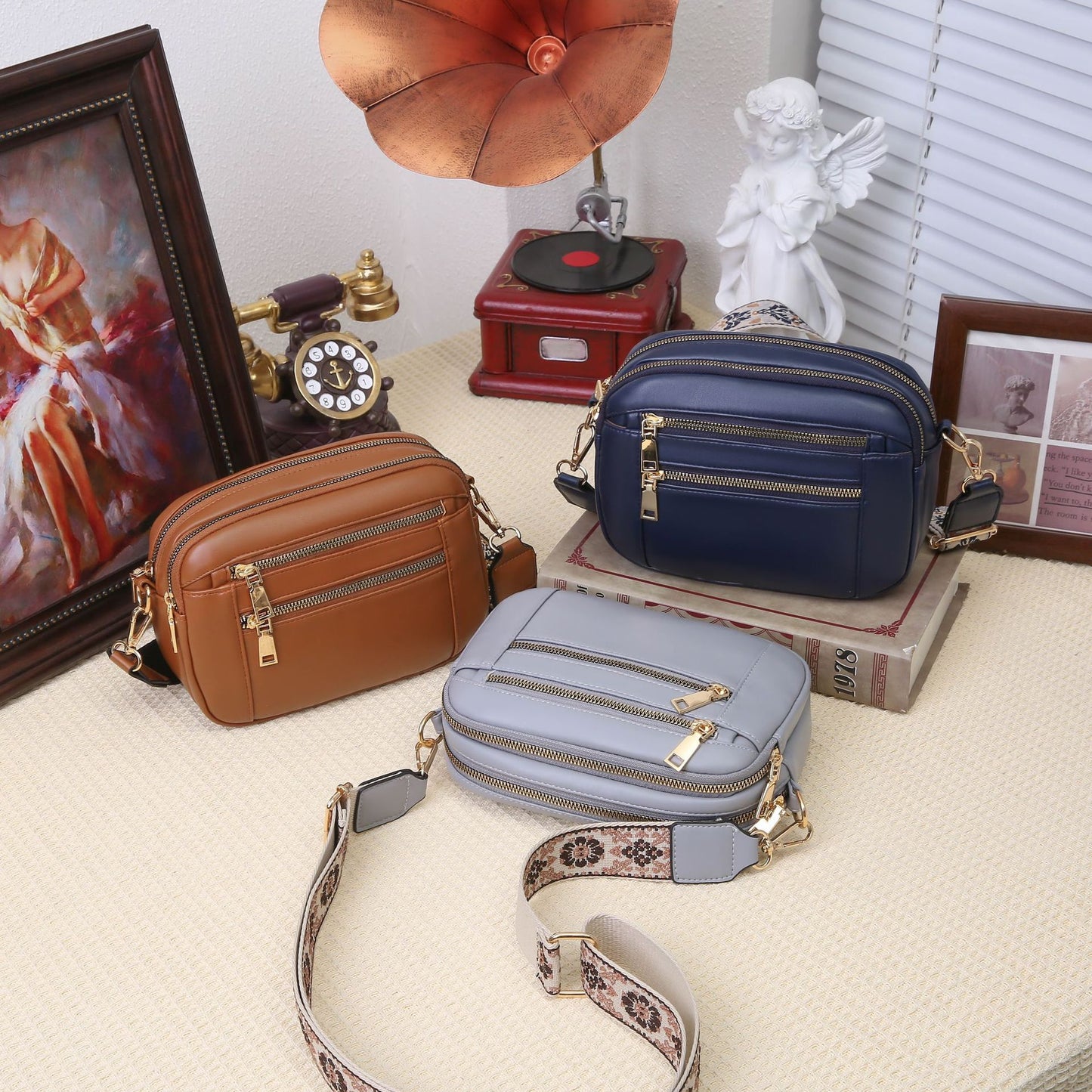Two-Tone PU Leather Crossbody Bag – Stylish & Multi-Functional