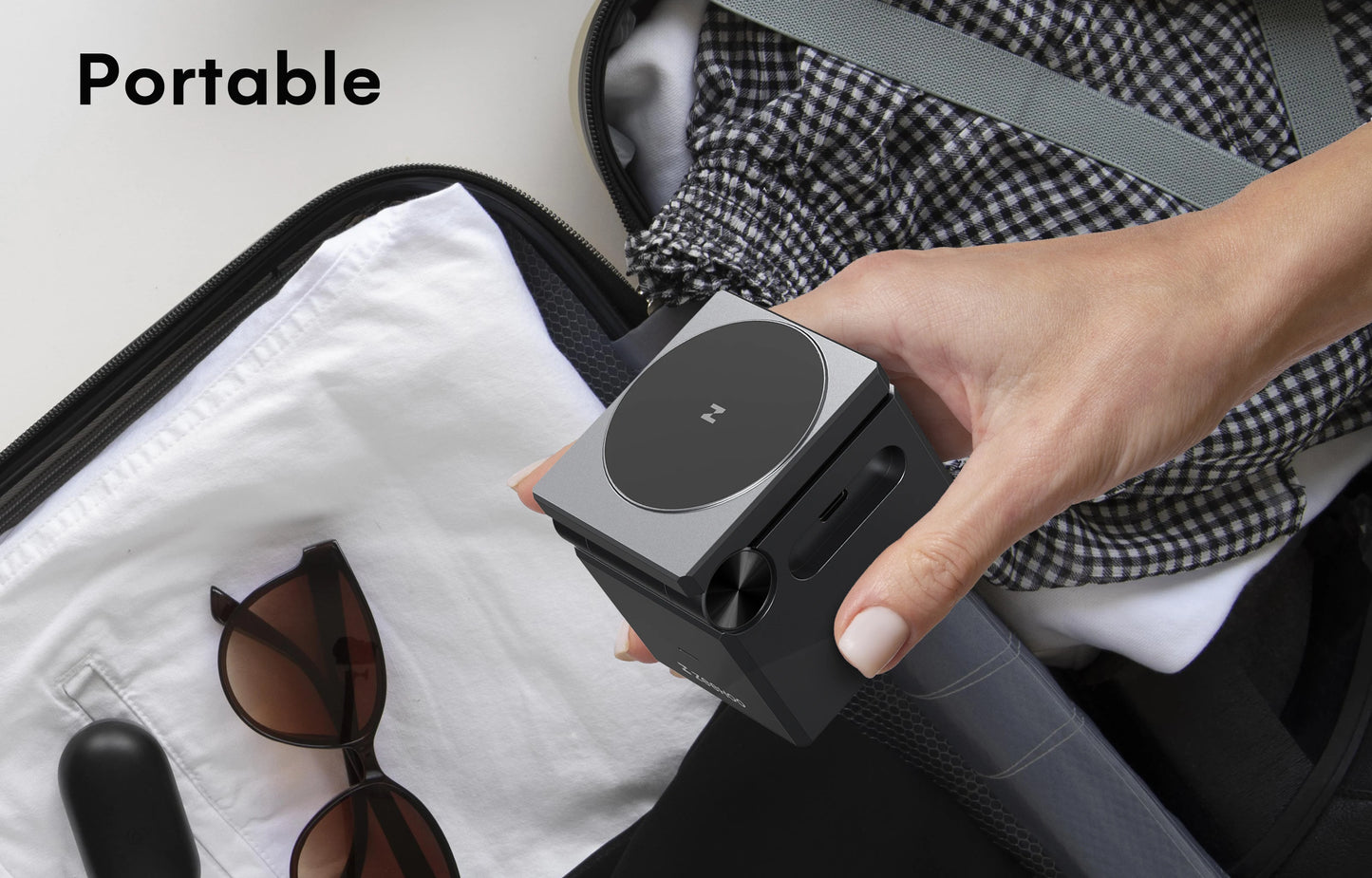 ZeeHoo 3-in-1 Charging Station for iPhone, MagSafe Wireless Stand - World Bazaar Life