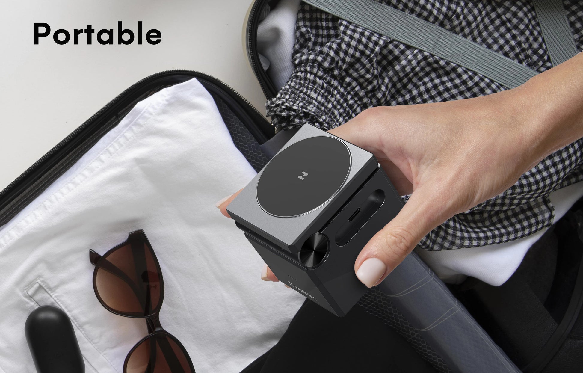 ZeeHoo 3-in-1 Charging Station for iPhone, MagSafe Wireless Stand - World Bazaar Life