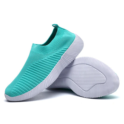 Kadın Vulkanize Ayakkabılar Yüksek Kaliteli Kadın Spor Ayakkabıları Slip On Flats Ayakkabılar Kadın Loafer'lar Büyük Beden 43 Yürüyüş Düz