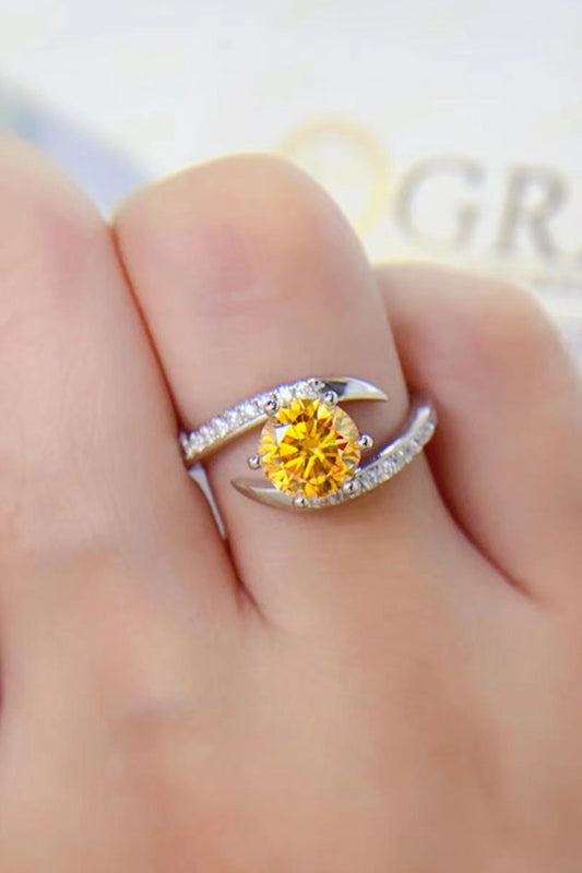 1 Carat Moissanite 925 Sterling Silver Ring.