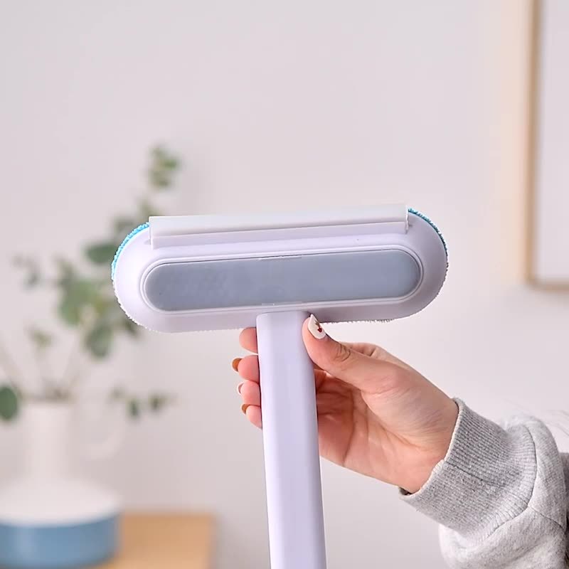 4-in-1 Pet Hair Remover Brush – For Pets, Screens & More!